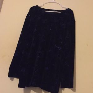 Women’s velvet like top